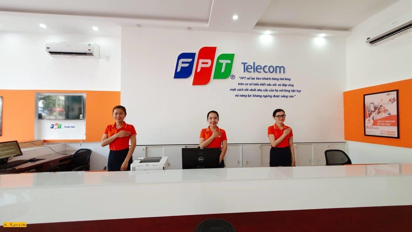 dịch vụ theo kèm của hãng nào tốt nhất